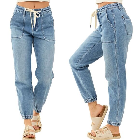 Judy Blue High Rise Medium Wash Denim Joggers NWT - Picture 8 of 16